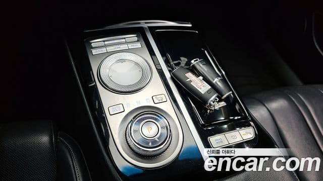 Genesis G80 2020 — Photo 15/20