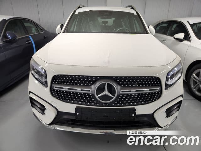 Mercedes-Benz GLB-Class 2025 — ფოტო 1/6