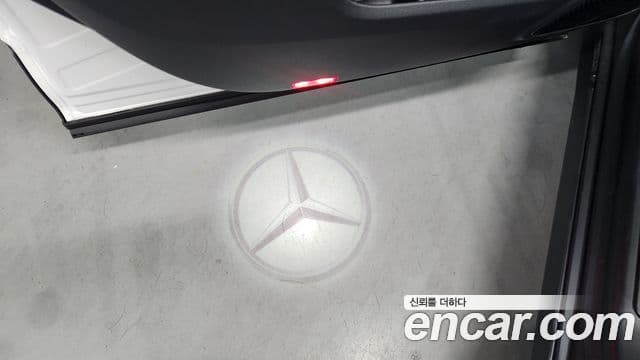 Mercedes-Benz EQB 2025 — Şəkil 10/19
