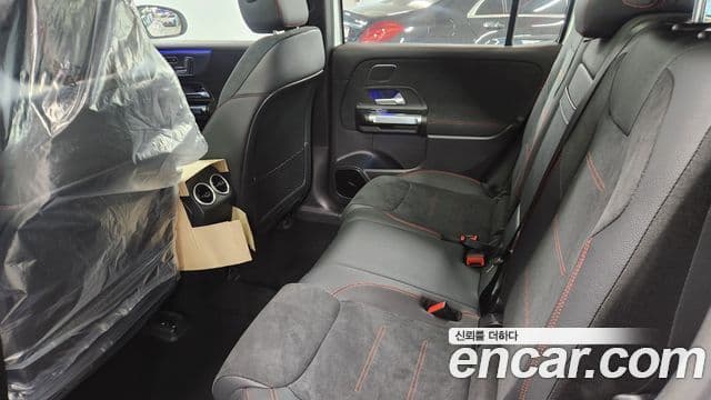 Mercedes-Benz EQB 2025 — Şəkil 14/19
