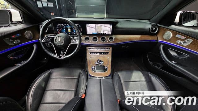 Mercedes-Benz E-Class 2022 — Şəkil 10/20