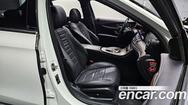 Mercedes-Benz E-Class 2022 — Şəkil 9/20