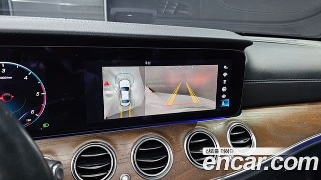Mercedes-Benz E-Class 2022 — Şəkil 16/20