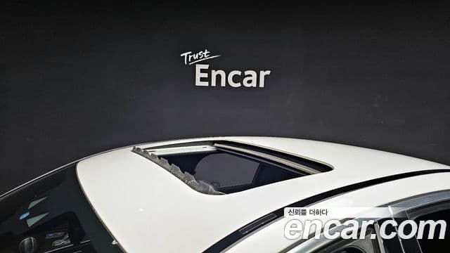 Mercedes-Benz E-Class 2022 — Şəkil 19/20