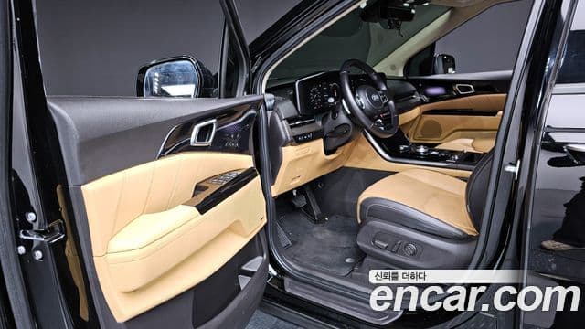 Kia Carnival 2021 — ფოტო 11/20