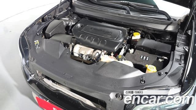 Jeep Cherokee 2021 — ფოტო 6/20
