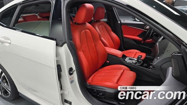 BMW 2 Series Gran Coupe 2021 — Фото 8/20