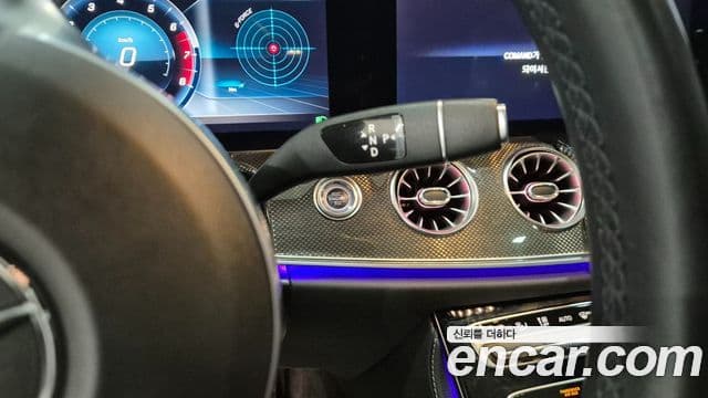 Mercedes-Benz E-Class 2020 — ფოტო 8/20