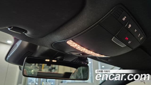 Mercedes-Benz E-Class 2020 — ფოტო 17/20