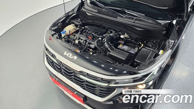 Kia Seltos 2022 — ფოტო 18/20
