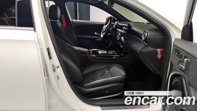 Mercedes-Benz A-Class 2022 — Şəkil 11/20