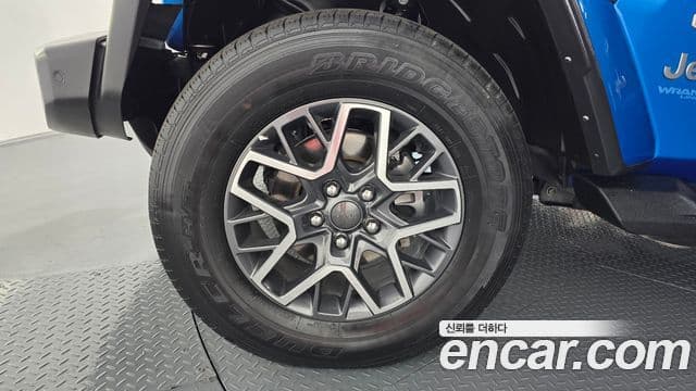 Jeep Wrangler 2022 — Şəkil 5/20