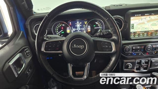 Jeep Wrangler 2022 — Şəkil 13/20