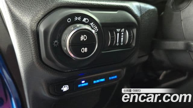 Jeep Wrangler 2022 — Şəkil 18/20