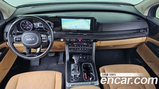 Kia Carnival 2022 — ფოტო 7/20