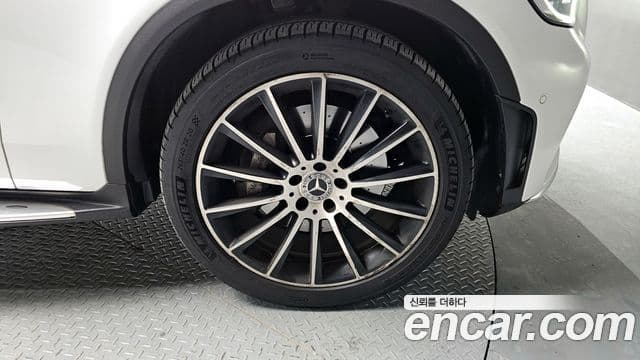 Mercedes-Benz GLC-Class 2020 — Şəkil 5/20