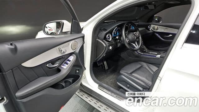 Mercedes-Benz GLC-Class 2020 — Şəkil 10/20