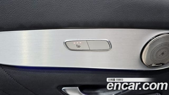Mercedes-Benz GLC-Class 2020 — Şəkil 19/20