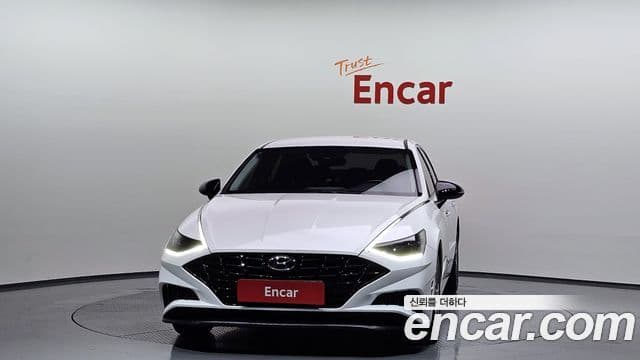 Hyundai Sonata Hybrid 2022 — Photo 6/20