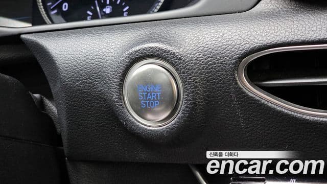 Hyundai Sonata Hybrid 2022 — Photo 9/20