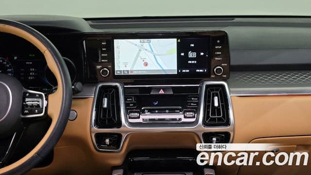 Kia Sorento 2021 — ფოტო 14/20