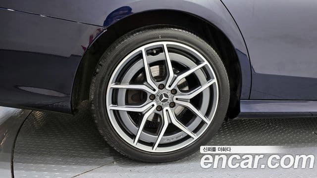 Mercedes-Benz E-Class 2020 — Şəkil 5/20