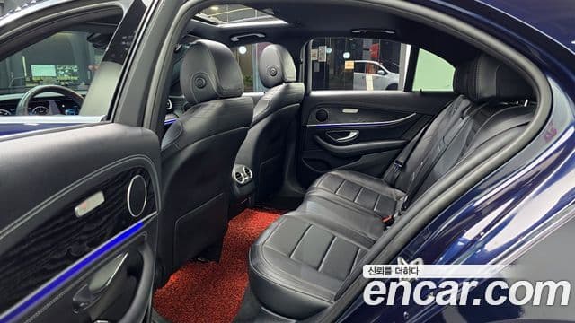 Mercedes-Benz E-Class 2020 — Şəkil 13/20