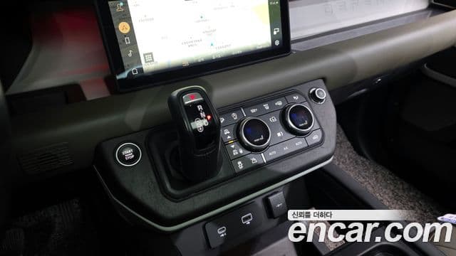 Land Rover Defender 2021 — Şəkil 9/20