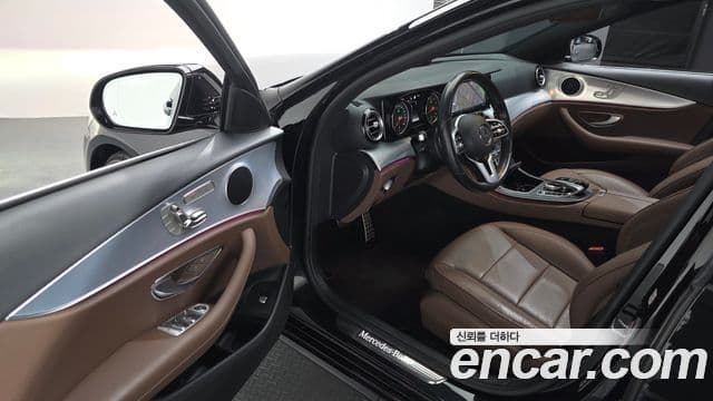 Mercedes-Benz E-Class 2020 — Şəkil 12/20