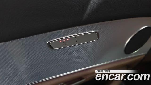 Mercedes-Benz E-Class 2020 — Şəkil 19/20