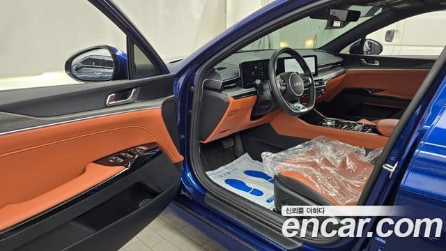 Kia K5 2023 — Photo 7/20