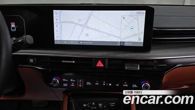 Kia K5 2023 — Photo 2/20