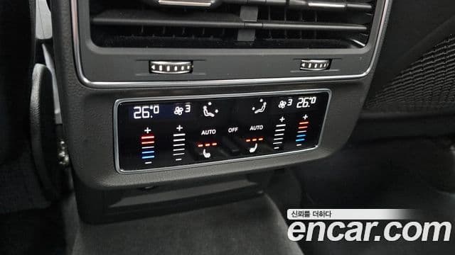 Audi Q7 2023 — Фото 17/20