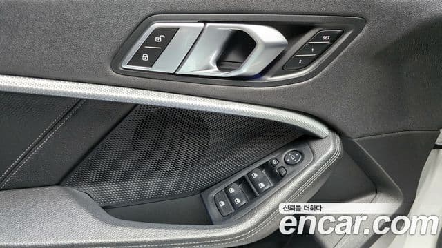BMW 1 Series 2022 — Şəkil 17/20