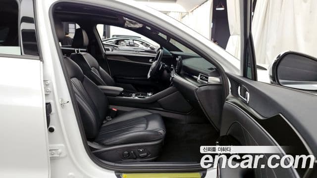 Kia K5 2023 — ფოტო 11/20