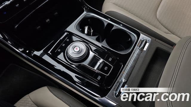 Kia Carnival 2021 — ფოტო 9/20