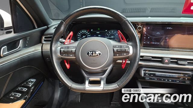 Kia K5 2020 — Şəkil 13/20