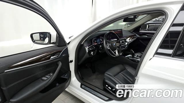 BMW 5 Series 2023 — Şəkil 2/20