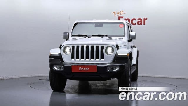 Jeep Wrangler 2019 — ფოტო 9/20