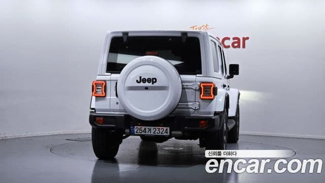 Jeep Wrangler 2019 — ფოტო 20/20