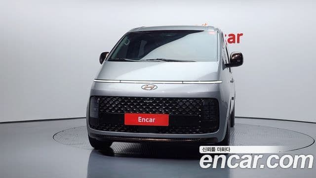 Hyundai Staria 2021 — Фото 3/20