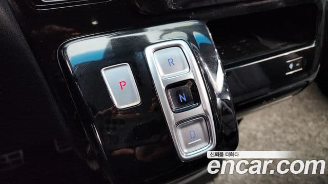 Hyundai Staria 2021 — Фото 9/20