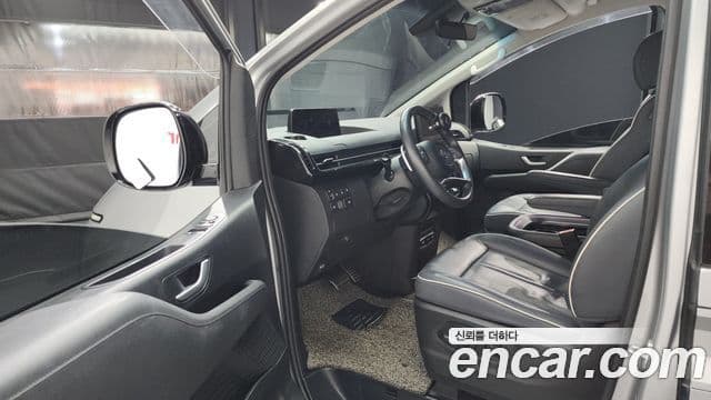 Hyundai Staria 2021 — Фото 10/20