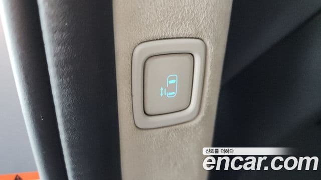 Hyundai Staria 2021 — Фото 17/20
