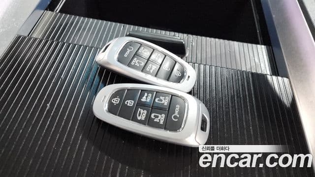 Hyundai Staria 2021 — Photo 14/20