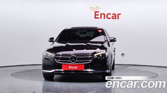 Mercedes-Benz E-Class 2021 — ფოტო 3/20