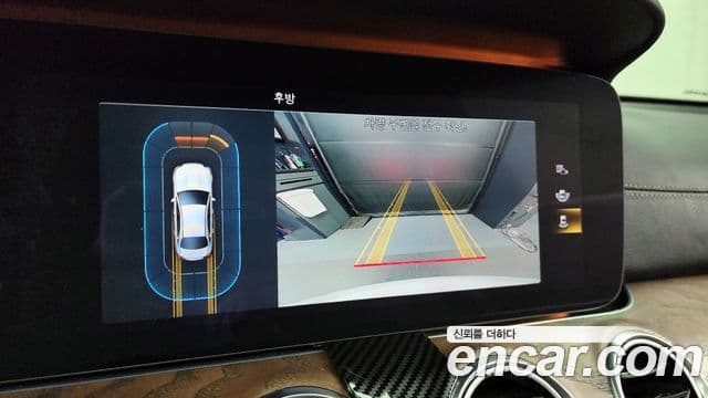 Mercedes-Benz E-Class 2020 — ფოტო 13/20