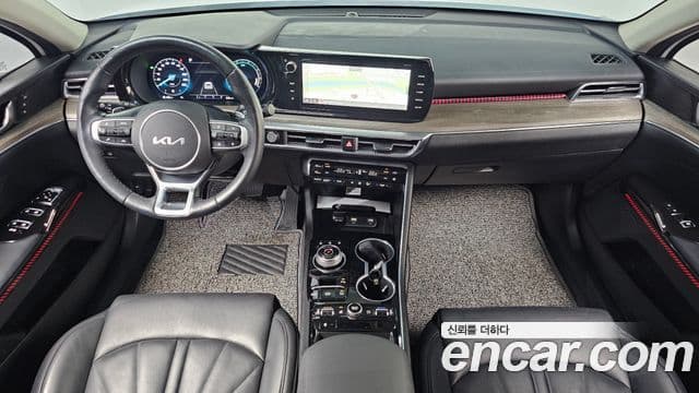 Kia K5 2023 — ფოტო 7/20
