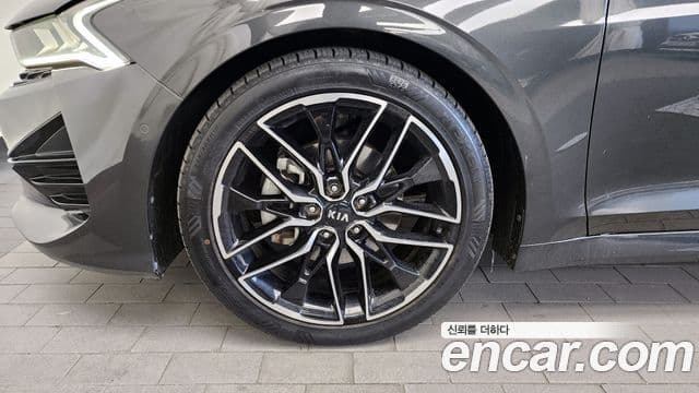 Kia K5 2020 — ფოტო 5/20