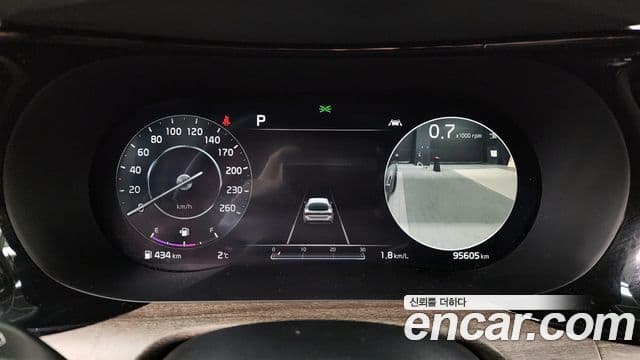 Kia K5 2020 — ფოტო 8/20
